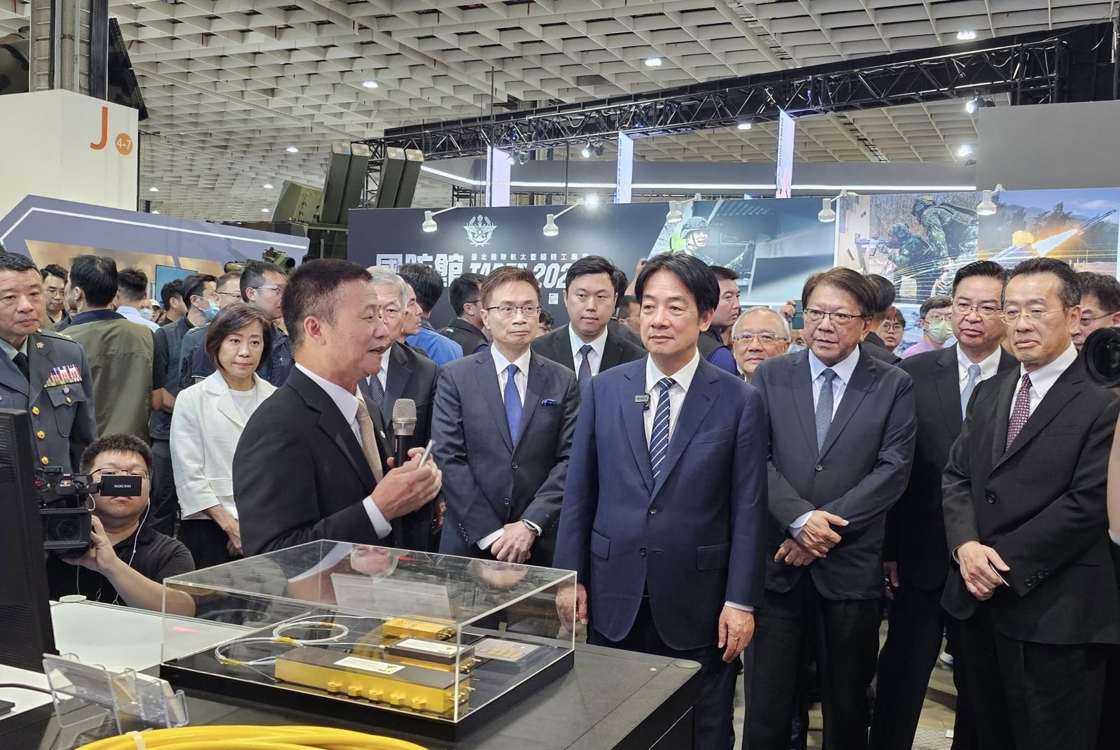 獨家專訪大難不死將軍/黑鷹墜機生還譜傳奇 航太產業成為曹進平第二個戰場