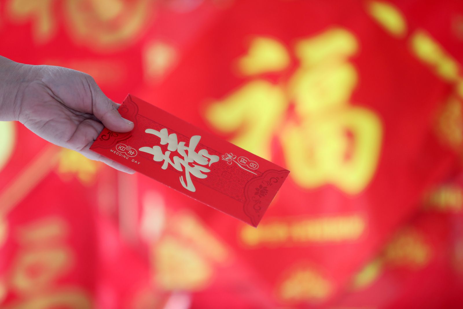 婚後起訴親生父母！女怒討「75萬聘金」　全場傻眼：養到白眼狼