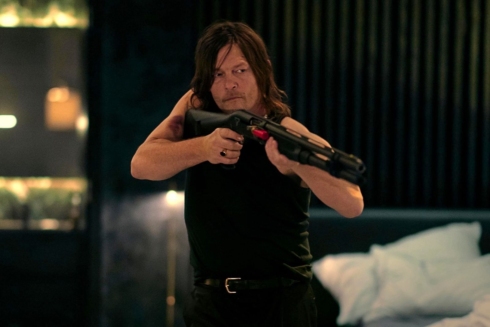 弩哥殺進《捍衛任務》宇宙 硬派老爸化身最狂盟友