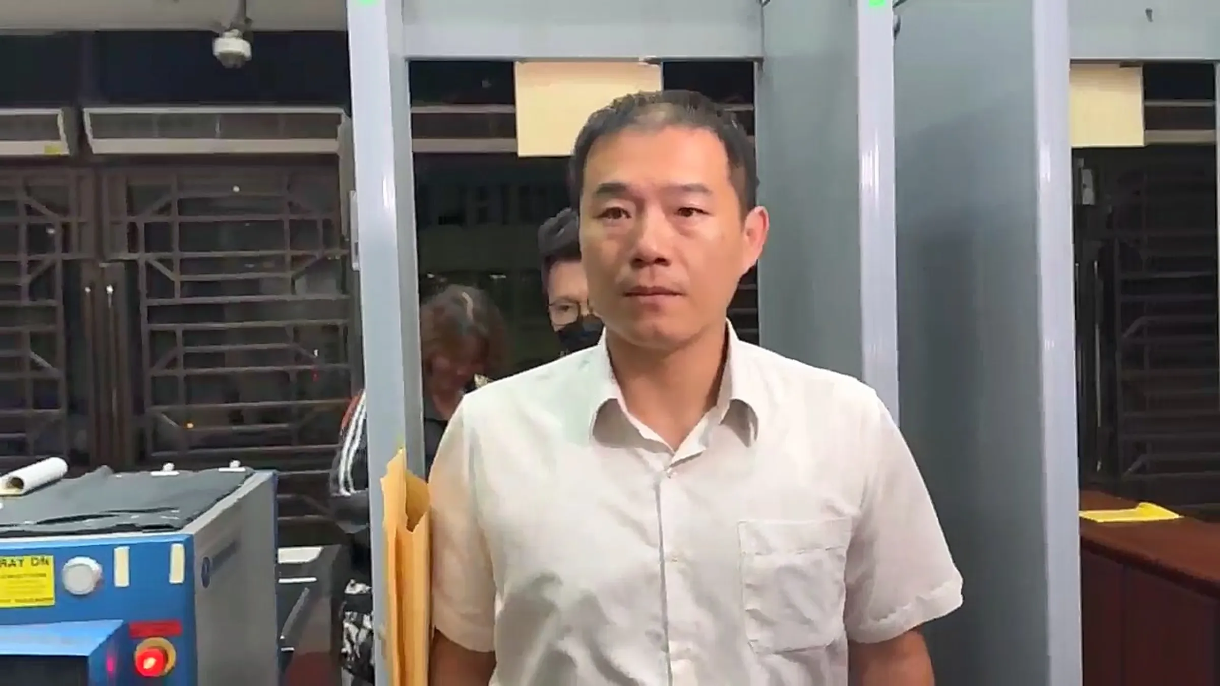 「晚上安全嗎?」2線4星警官淪為鮑魚大亨門神!洩臨檢、幫查個資 連姪女前男友都不放過