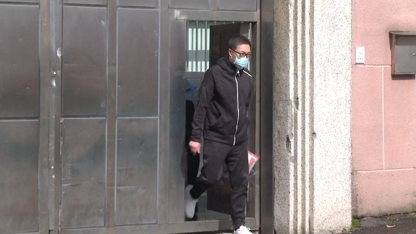 朱學恒出獄了!憔悴鞠躬吐「1句話」 暴瘦模樣曝光