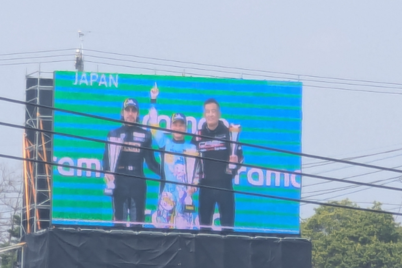 台灣車手奪冠！F1日本鈴鹿賽道響起「中華民國國歌」感動全網：台日友好
