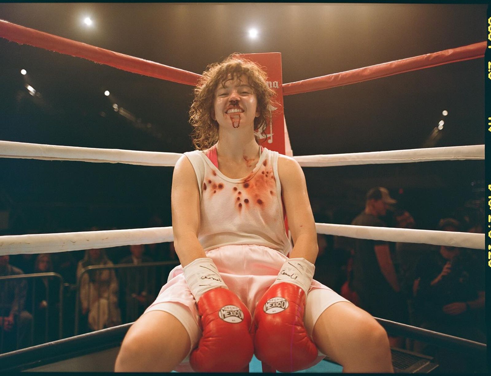 席德妮史威尼在新作《絕地反擊》還原90年代美國傳奇女拳手克里斯蒂馬丁Christy Martin的成名之路。翻攝IG@sydney_sweeney