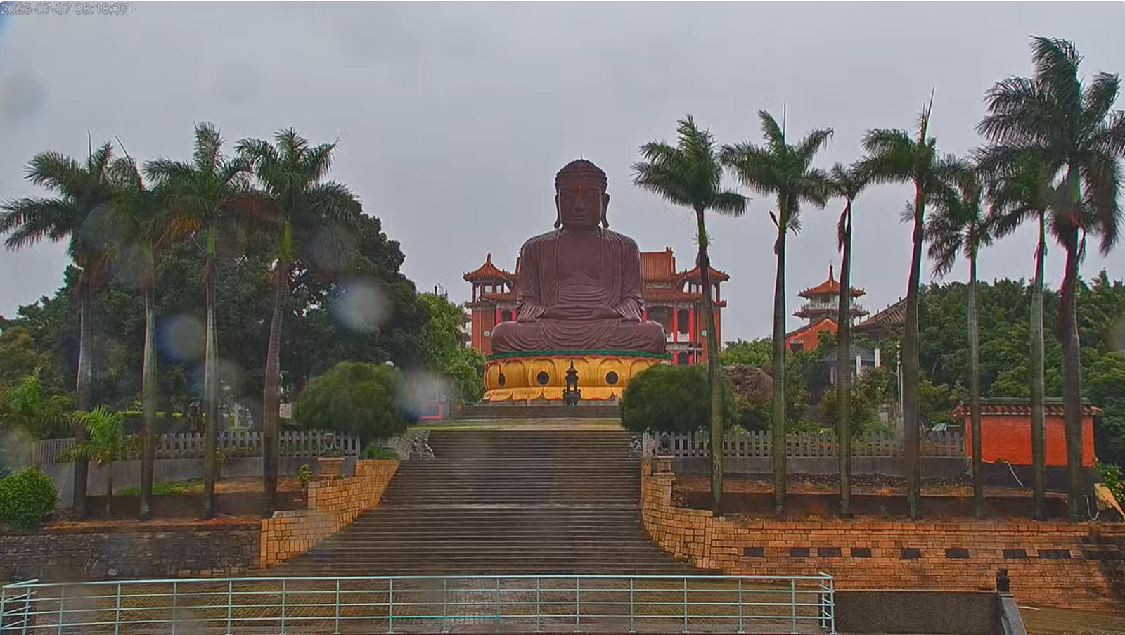 頭暈慎入！彰化八卦山監視器颱風夜轉不停　網驚：大佛作法轉經輪？