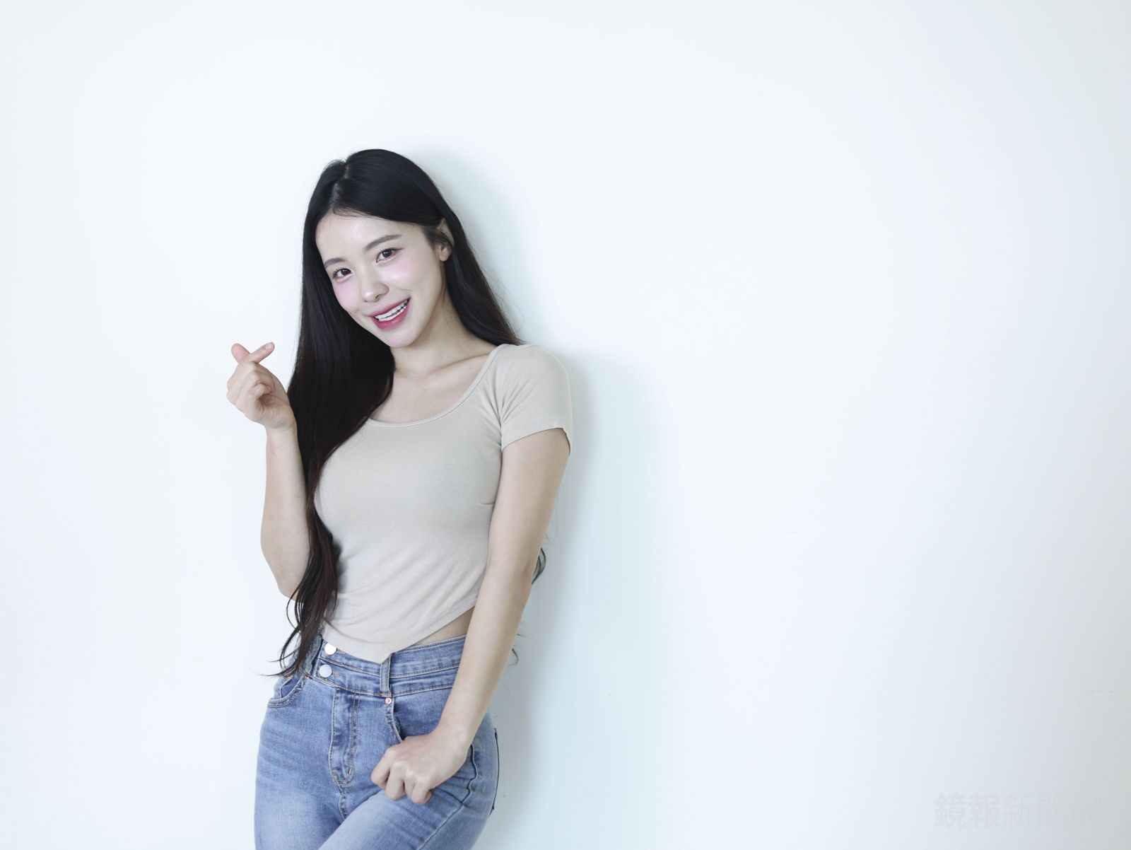 李多慧目前還沒有整理完行李。劉耀勻拍攝