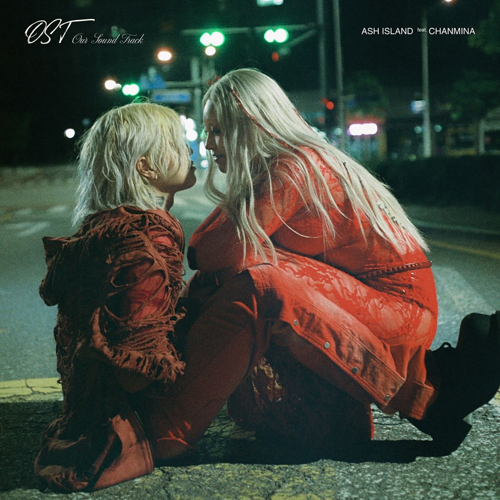 ASH ISLAND（左）與恰米娜CHANMINA去年完婚，兩人更育有1女。翻攝IG@ash.island