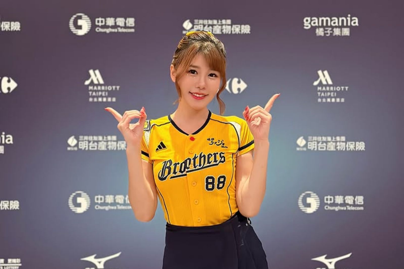 中信啦啦隊陳波波與謝亞軒情斷？《全明星》比利接棒當「暖男司機」