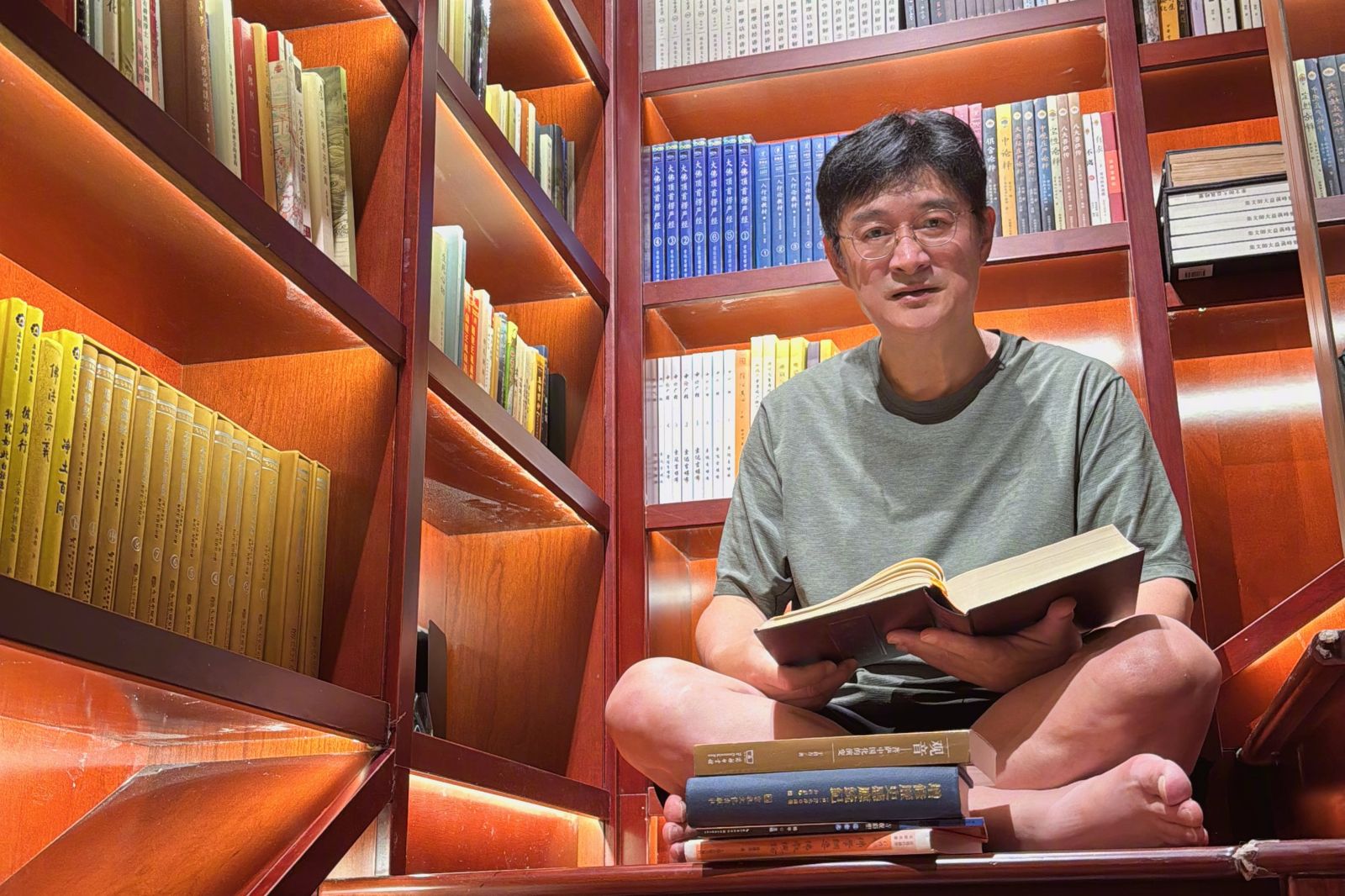 黃安坦言已過氣,工作上並不積極。翻攝微博@黃安