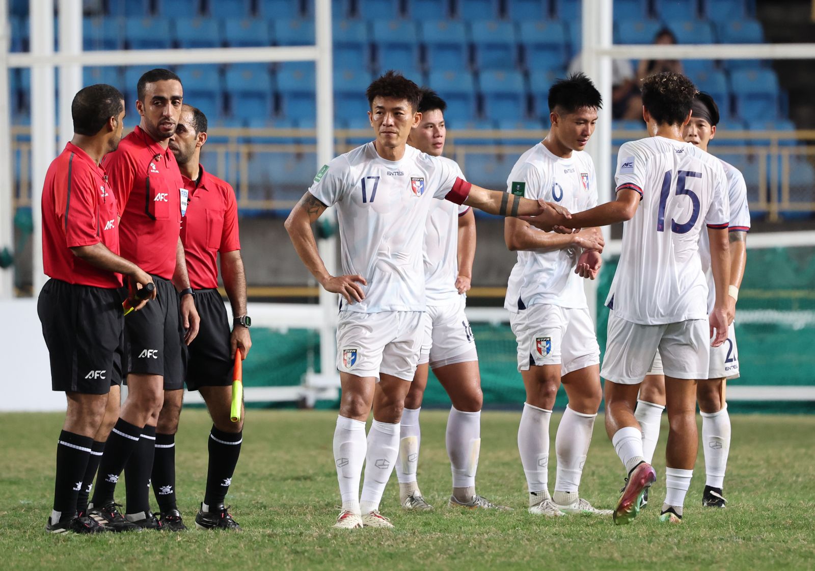 足球/「球員應專心比賽,後勤不該成負擔」運動部要求足協三日內提檢討報告