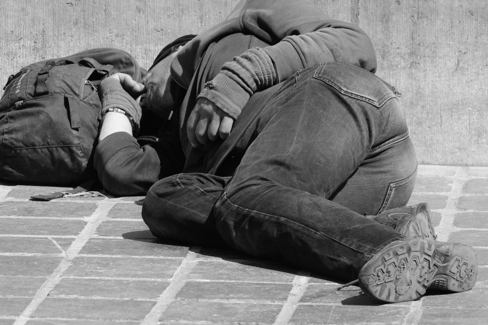 房租飆漲！街友寄生馬德里機場　西班牙航管局出手了