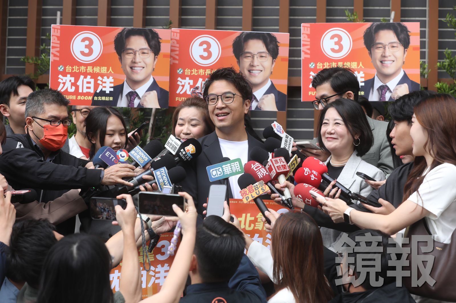 民進黨台北市長候選人沈伯洋力挺蔡康永,強調胡錫進要評論是他的自由,但是不要干預。攝影林煒凱