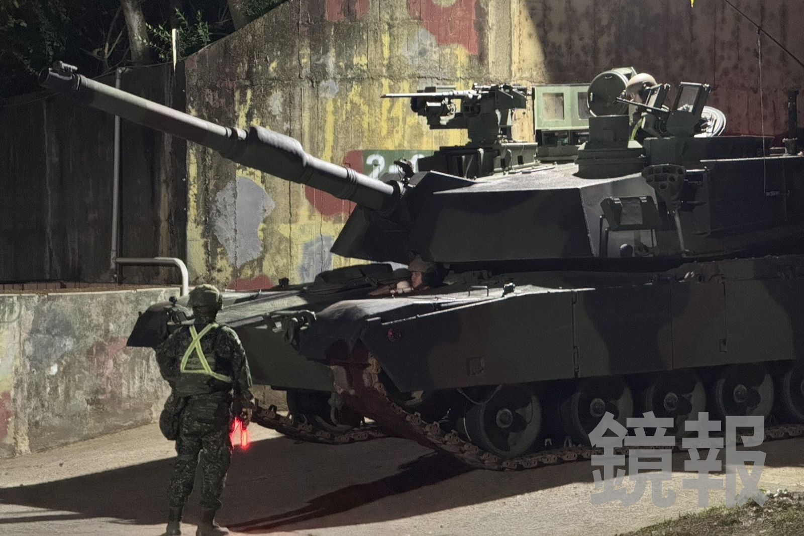聯兵584旅聯兵3營今執行M1A2T戰車戰備偵巡任務。(圖/李奇叡攝)